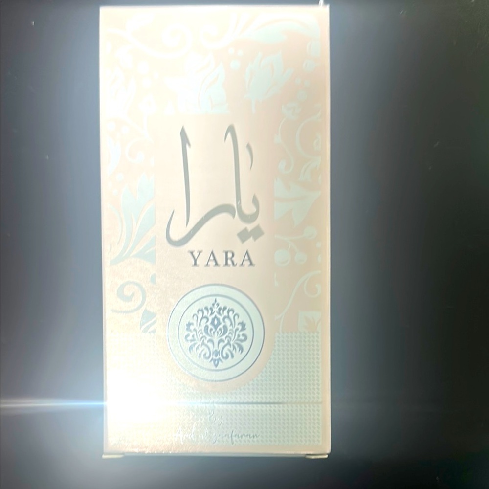 Yara Perfume•NWOT